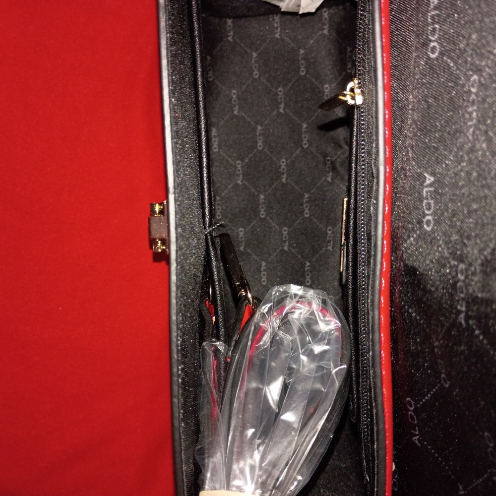 Authentic NEW - Picture 4 of 9